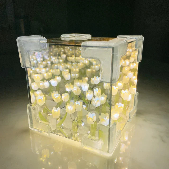 Blossom Cube Lamp™